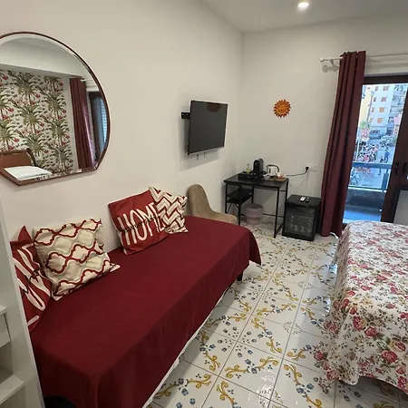Bed and breakfast Angela House Center
