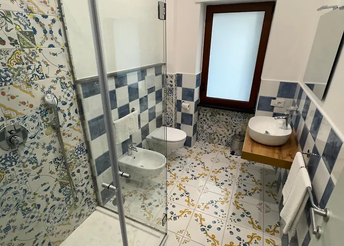 Angela House Center Bed and breakfast