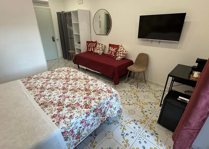 Angela House Center 4*
