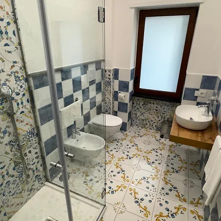 Angela House Center فندق مبيت وإفطار